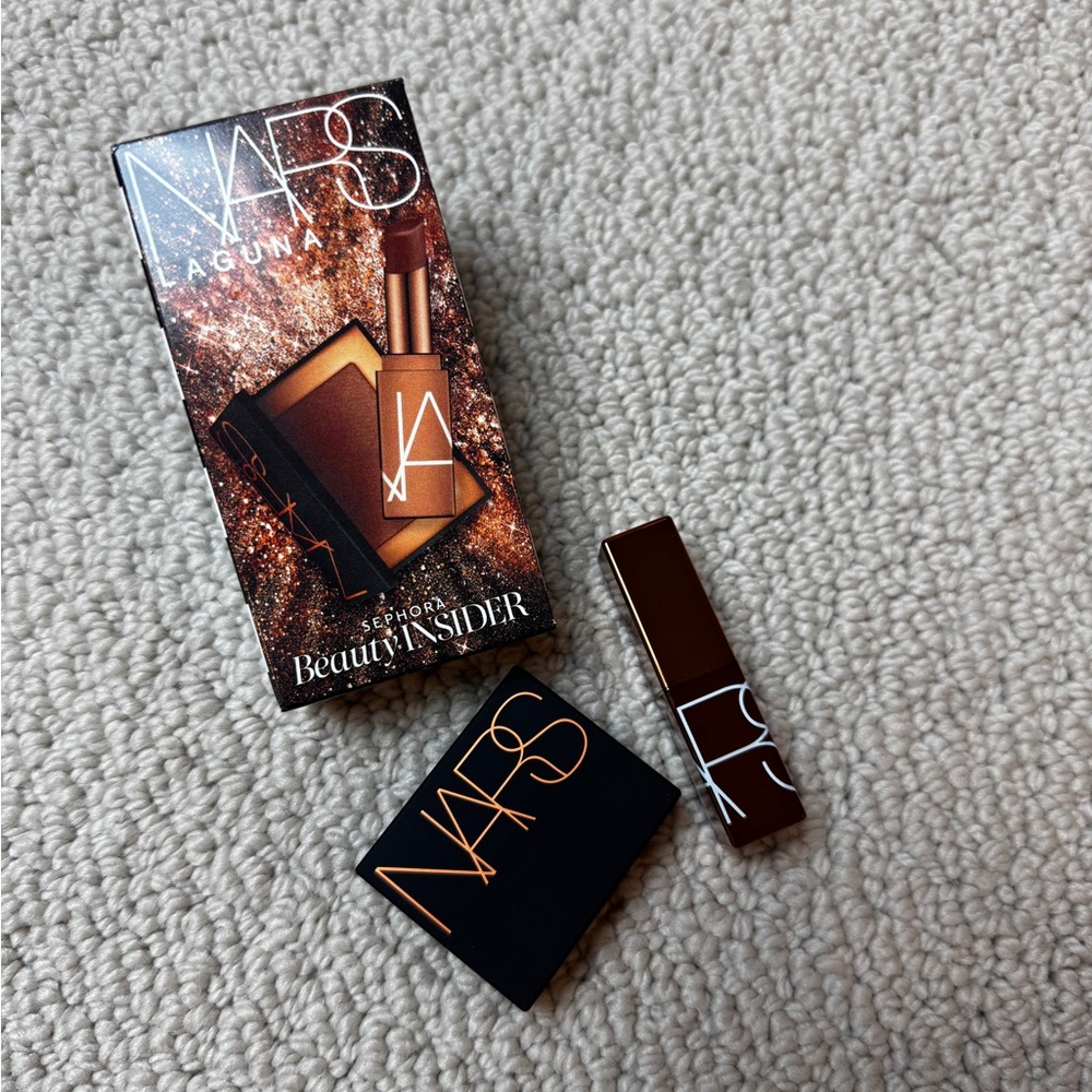 New! NARS Stocking stuffer! Bronzer and Lipstick travel gift set